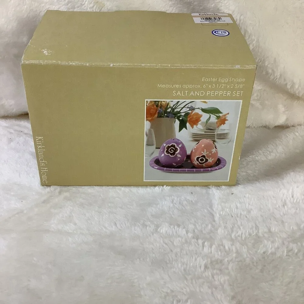 Kirkland‎ Easter Egg Store Salt And Pepper Shaker Set 6” X 3.5” X 2 5/8” In Box